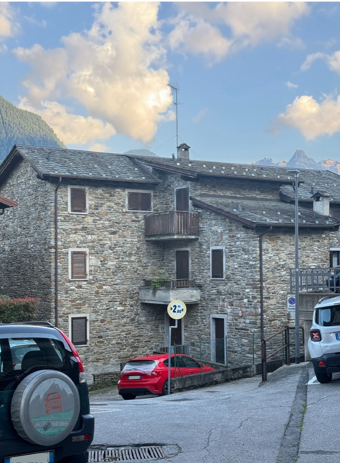 Sacco — Esterno dell'edificio